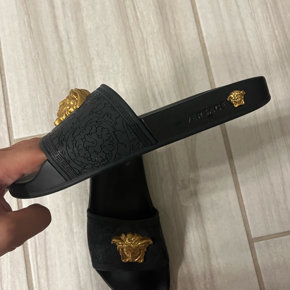 Versace Slides